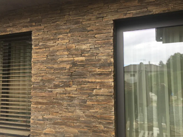 Přírodní štípaná břidlice Nera Grigio