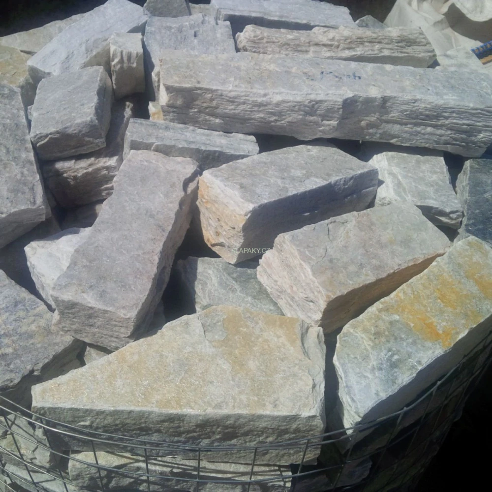 Kvarcit Argento – elegantní přírodní kámen pro zídky