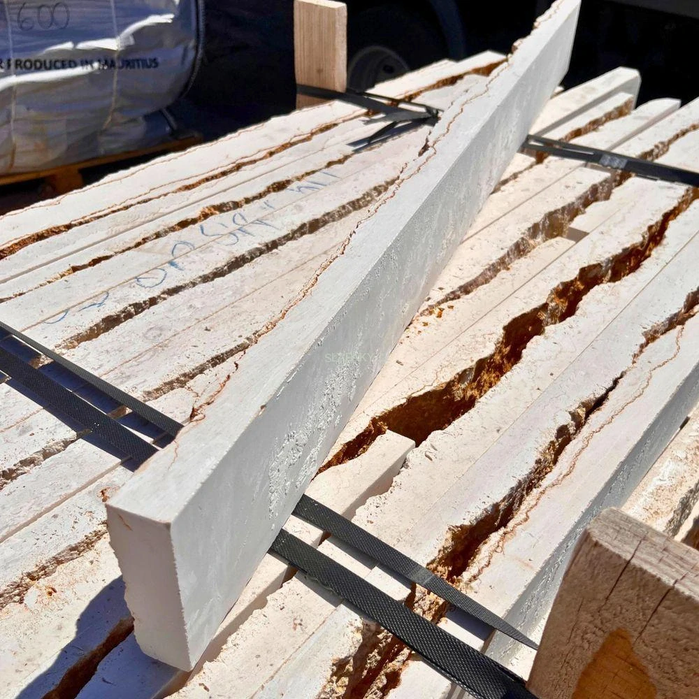 Zahradní obrubníky řezané Marina Trani – vápenec v.100 mm