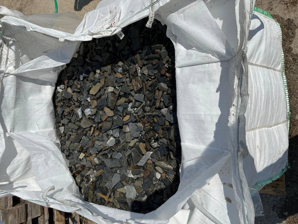 Štěpka / kamenná kůra břidlice 16-60 mm