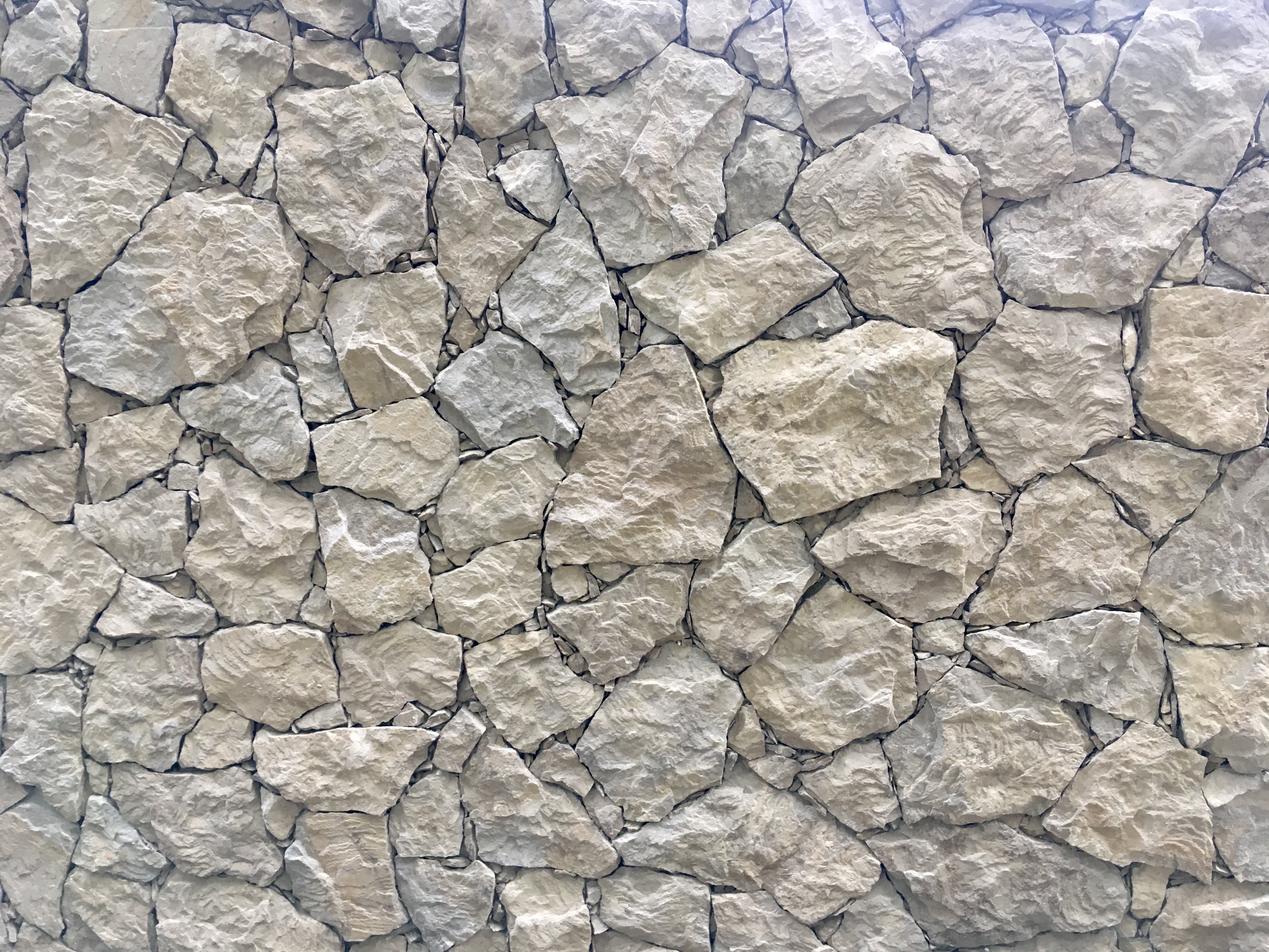 Přírodní štípaný kámen pískovec Rustik NELA tl. 10-30 mm, rozměr 10-50 cm