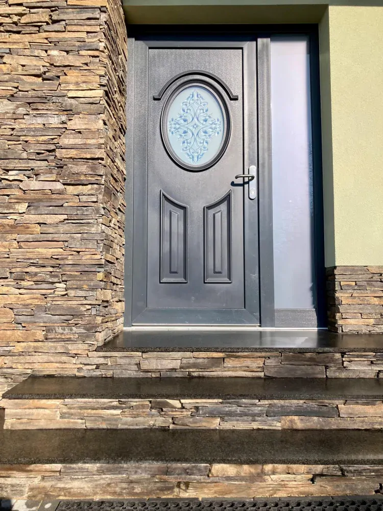 Přírodní štípaná břidlice Nera Grigio - obklad 1 x řezaný tl. 30 mm