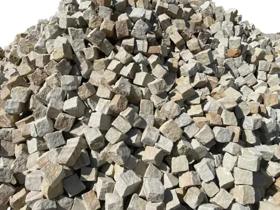 Pískovec dlažební kostky drobné 8/10 - béžové/pískové