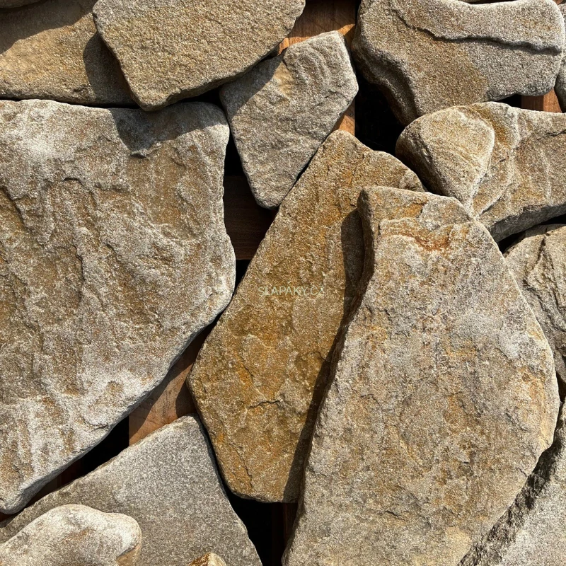 Pískovcová dlažba NELA ANTIK 20 - 40 cm , tl.30-50 mm 