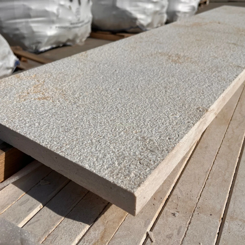 MRAMOR Travis - bazénový lem / schod / parapet šíře 32 cm 