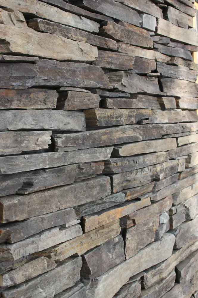 Přírodní štípaná břidlice Nera Grigio - obklad 1 x řezaný tl. 30 mm