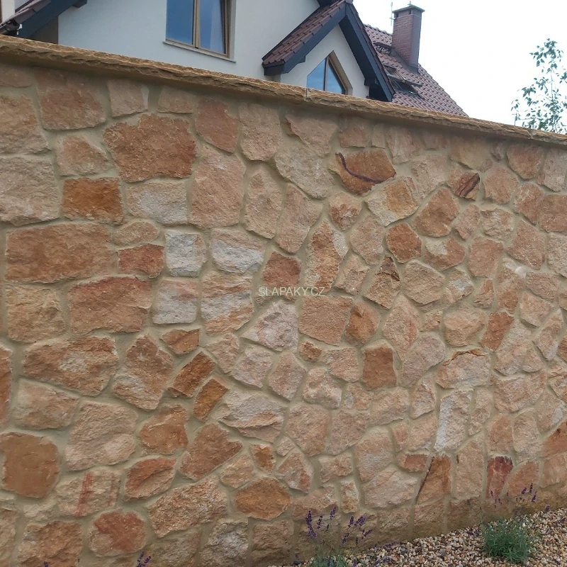 Přírodní štípaný pískovec LARA tl. 30 mm, kyklopský obklad