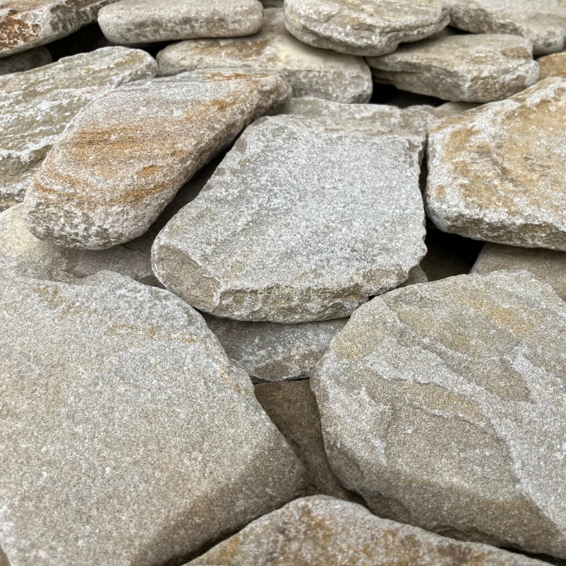 Pískovcová dlažba NELA ANTIK 20 - 40 cm , tl.30-50 mm 