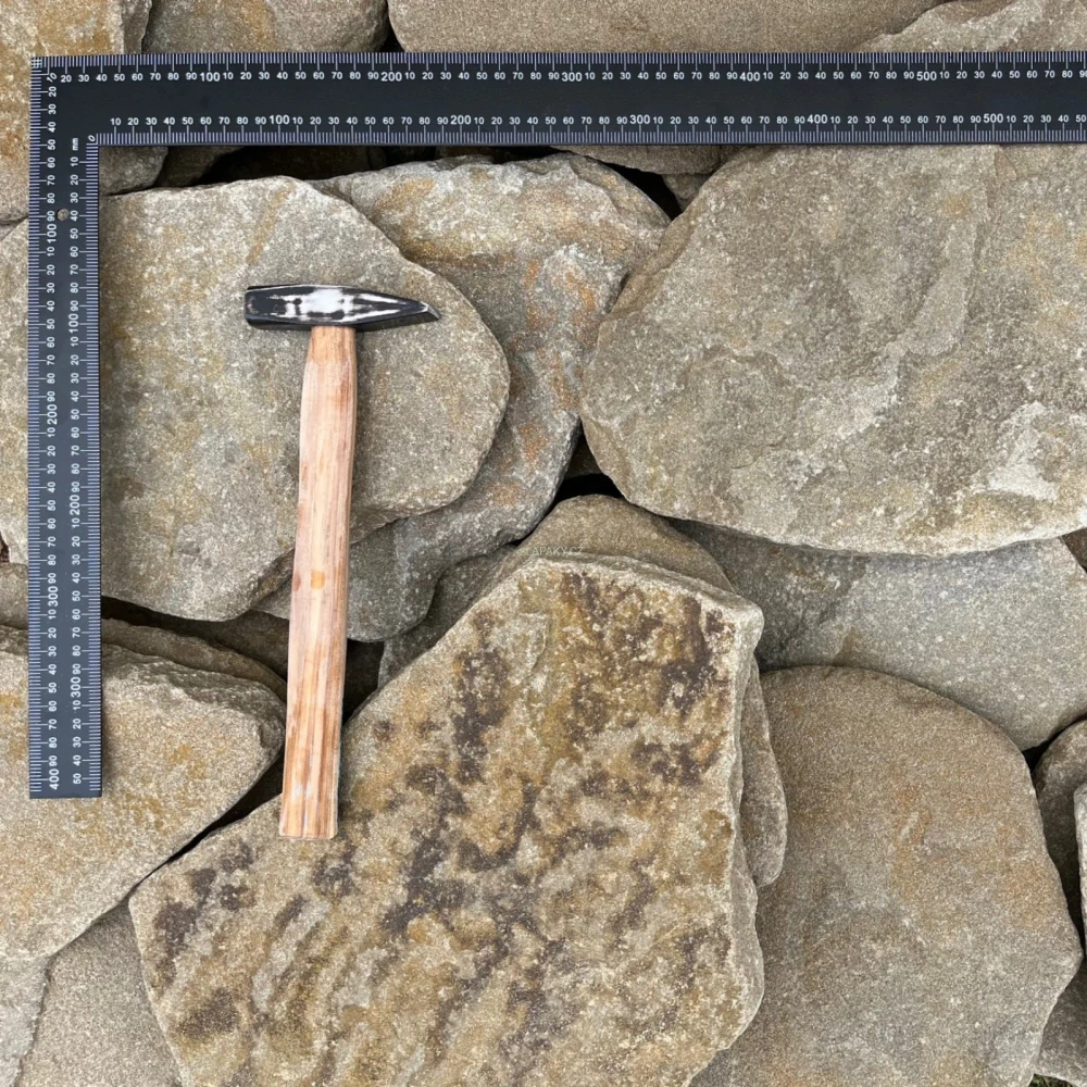 Pískovcová dlažba NELA ANTIK 20 - 40 cm , tl.30-50 mm 