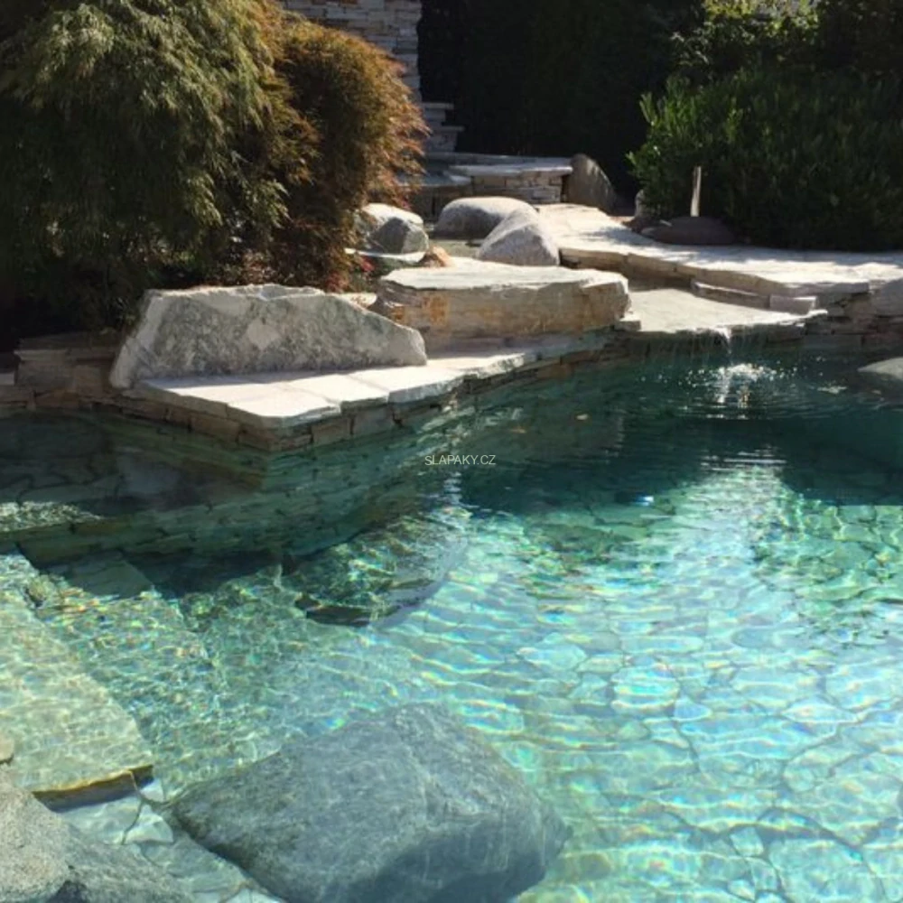 Kvarcit Argento – elegantní přírodní kámen pro zídky